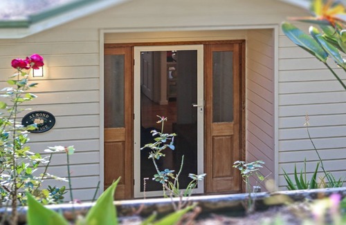 Avoca Beach House | ALMOND COTTAGE | Views, walk to the beach, wifi | Accom Holidays