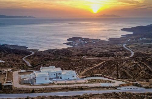 Exomvourgo Villa | Alos Residence