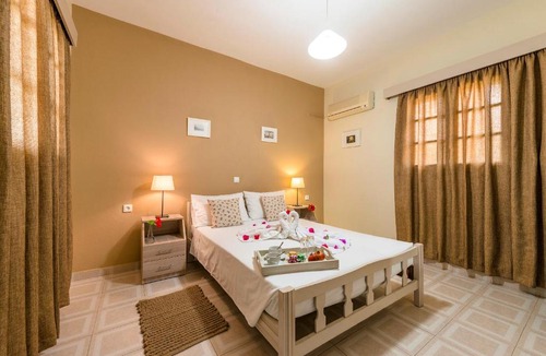 Stegna House | Alpha Stegna Sun