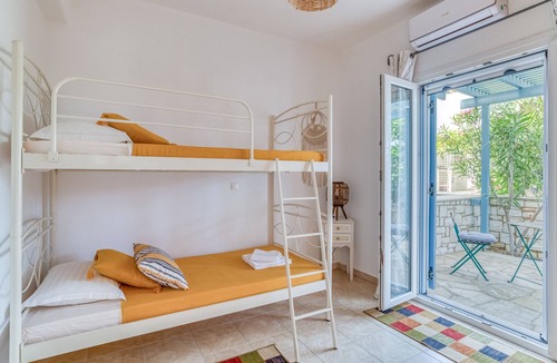 Aliki House | Alyki Maisonette by the beach