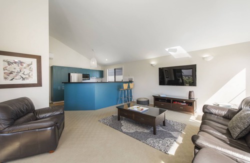 Port Macquarie House | Amara - Pet Friendly Beachside Escape