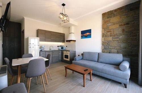 Moudros Apartment | Amari stone apartments