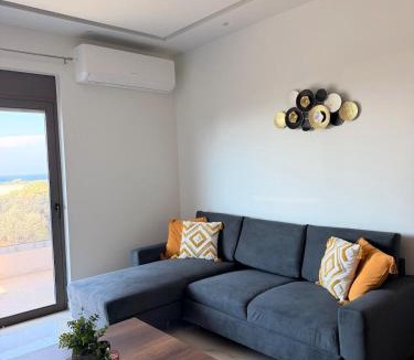 Paradisi Apartment | Amber Horizon & Sea View Apartment
