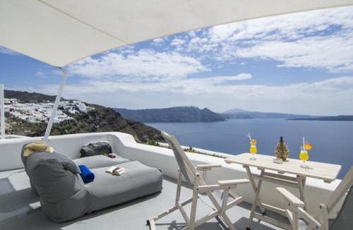 Oia Hotel | Ambition Suites