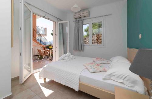 Perigiali Apartment | Amelie Sea View Apartments