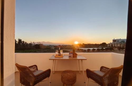 Maragas Bed & Breakfast | Amodari studios on the beach