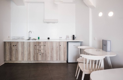 Vothon House | Amphitrite Suites Santorini
