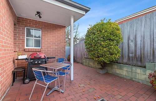 East Launceston House | An ideal townhouse for an executive long term stay.