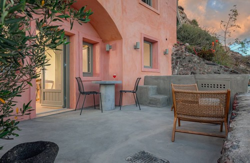 Oia Apartment | Anastasia Oia Cave House