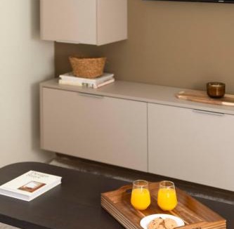 Archea Korinthos Apartment | Ancient Corinth Acrocorinth Castle View & Patio