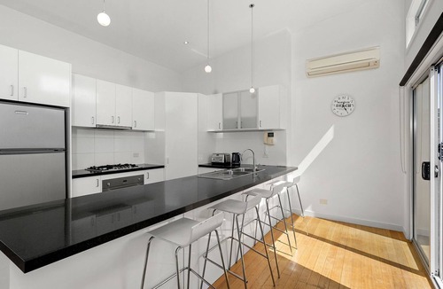 Torquay House | Anderson Central Torquay 36
