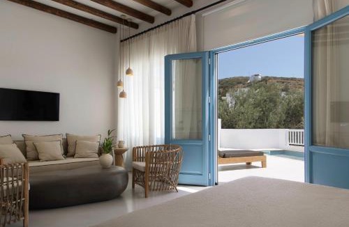 Mpatsi Apartment | Andros Moments Suites