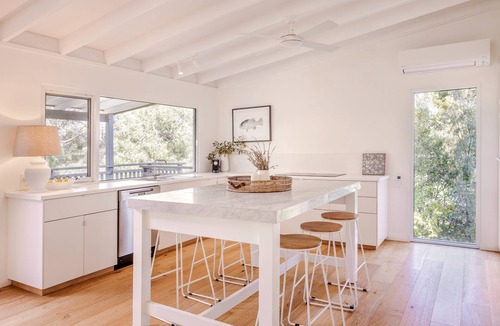 Eagle Bay House | Anelga - Beachfront on Eagle Bay