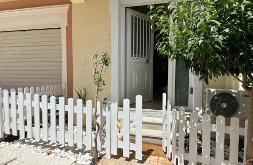 Zakynthos Town Apartment | Anemeli