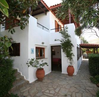 Mpatsi Apartment | Anemoessa