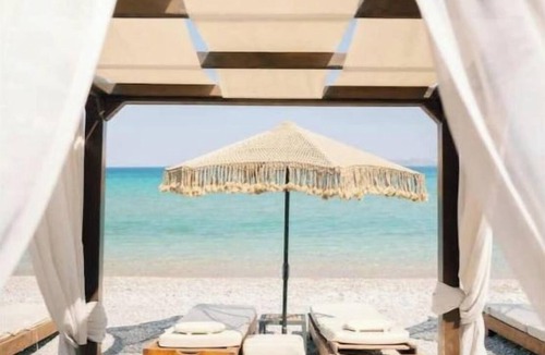 Korinthos Apartment | Anemoessa ~ Seaside retreat with balcony and view