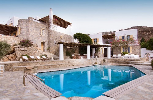 Houlakia Apartment | Anerousses Mykonian Traditional Houses