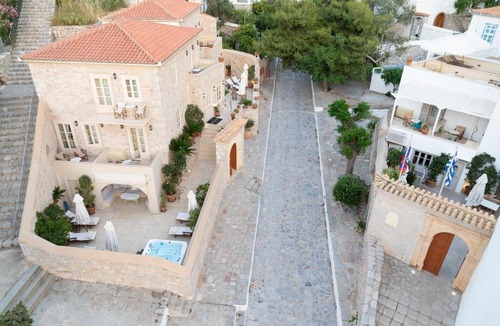 idhra House | Angelica Traditional Boutique Hotel