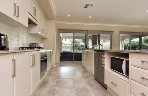 Pokolbin House | Angophora @ The Vintage - Wifi + walk to Bimbadgen and Vintage Resort