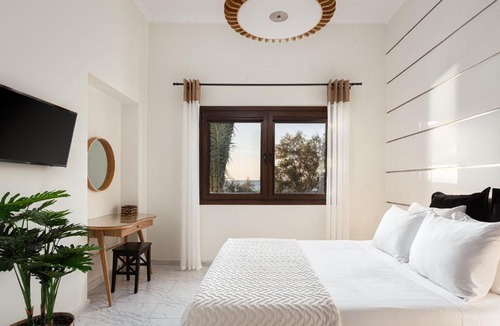Kini Villa | Aniv Villa by the Sea