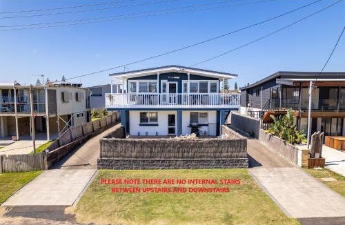 Anna Bay House | Anna Bay Beach Shack 44 Ocean Avenue fantastic 2 storey house with spectacular views