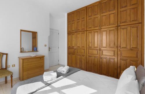 Piso Livadi Villa | Anthoula's Sea View Apartment