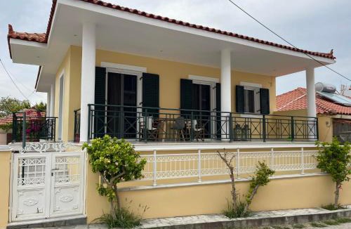 Lixouri House | Antonello House