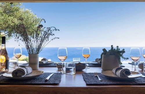 Exomvourgo Villa | Apanemi - Five Bedroom Villa, Sleeps 9