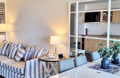 The Entrance Apartment | Apartment ∙ 2 bedrooms ∙ 6 guests