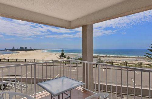 The Entrance Apartment | Apartment ∙ 2 bedrooms ∙ 4 guests