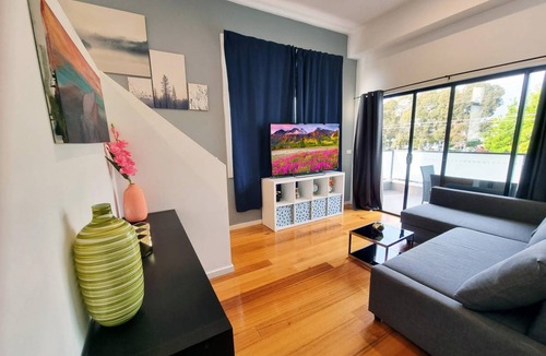 Maribyrnong Apartment | Apartment ∙ 2 bedrooms ∙ 6 guests