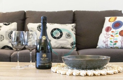 Stuart Park Apartment | Apartment ∙ 2 bedrooms ∙ 4 guests