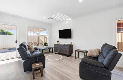 Renmark Apartment | Apartment ∙ 2 bedrooms ∙ 4 guests