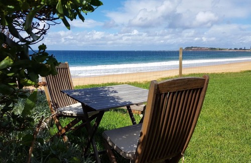 Narrabeen Apartment | Apartment 8 - The Coachhouse