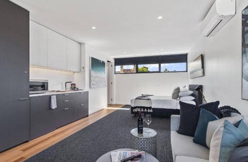 St Kilda West Apartment | Apartment ∙ 1 bedroom ∙ 2 guests