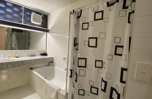 St Kilda West Apartment | Apartment ∙ 2 bedrooms ∙ 4 guests