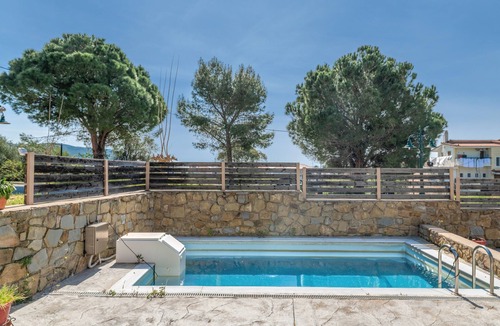 Foinikounta Apartment | Apartment 'Chroma' with Sea View, Wi-Fi and Air Conditioning