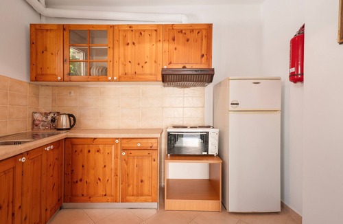 Myrtos Apartment | Apartment 'Classic Corner No 2' with Wi-Fi and Air Conditioning