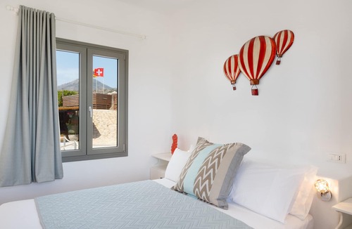 Milos Apartment | Apartment 'Cocoon' with Sea View, Wi-Fi and Air Conditioning