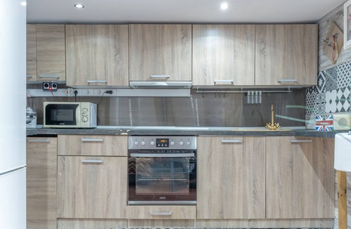 Daskalio Apartment | Apartment 'Gabriela' with Balcony, Wi-Fi and Air Conditioning
