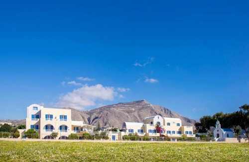 Perivolos Apartment | Apartment Garden View, 3 guests