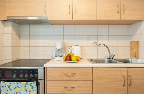 Katapola Apartment | Apartment '- Ground Floor' with Wi-Fi and Air Conditioning