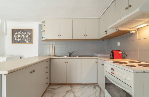 Chortata Apartment | Apartment 'Hortata Panorama Garden House' with Mountain View, Wi-Fi and Air Conditioning