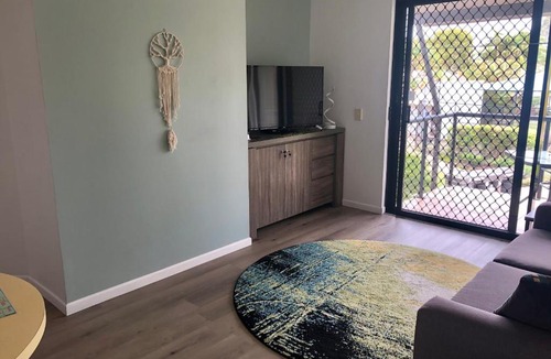 Noosaville Apartment | Apartment in 4* Resort - pool views - great location