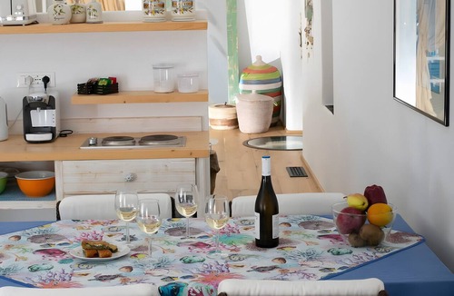 Finikia Apartment | Apartment in A Hotel 'Luxury Winery Cave' with Wi-Fi and Air Conditioning
