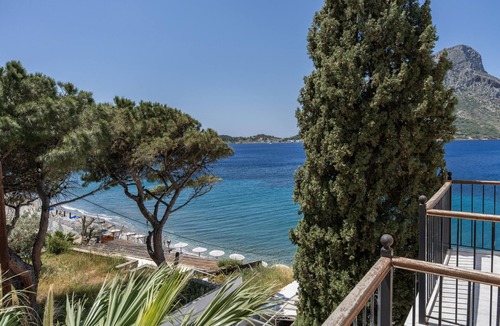 Mirties Apartment | Apartment 'Kalydna Sea Side View' with Shared Garden, Wi-Fi and Air Conditioning