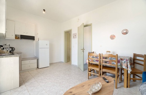 Eleios-Pronnoi Apartment | Apartment 'Maistrali First Floor 2' with Sea View, Wi-Fi and Air Conditioning