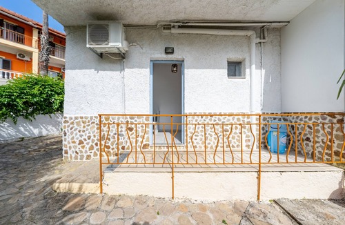 Marathias Apartment | Apartment 'Maltas' with Shared Terrace, Wi-Fi and Air Conditioning