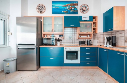 Haraki House | Apartment 'Mediterranean Retreat' with Sea View, Wi-Fi and Air Conditioning