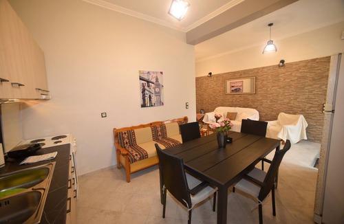 Anaxos Apartment | Apartment 'Nicol' with Mountain View, Terrace and Air Conditioning
